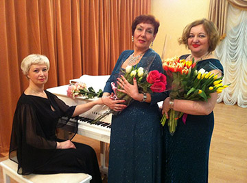Дуэт Елена Шабунио и Светлана Коробейникова, концертмейстер Ирина Цысь.